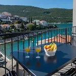 Budes Neum