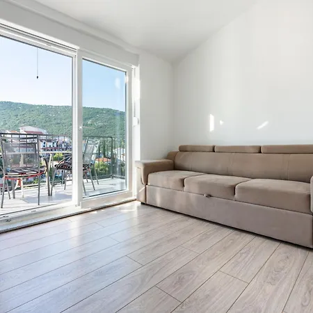Budes Apartmán *